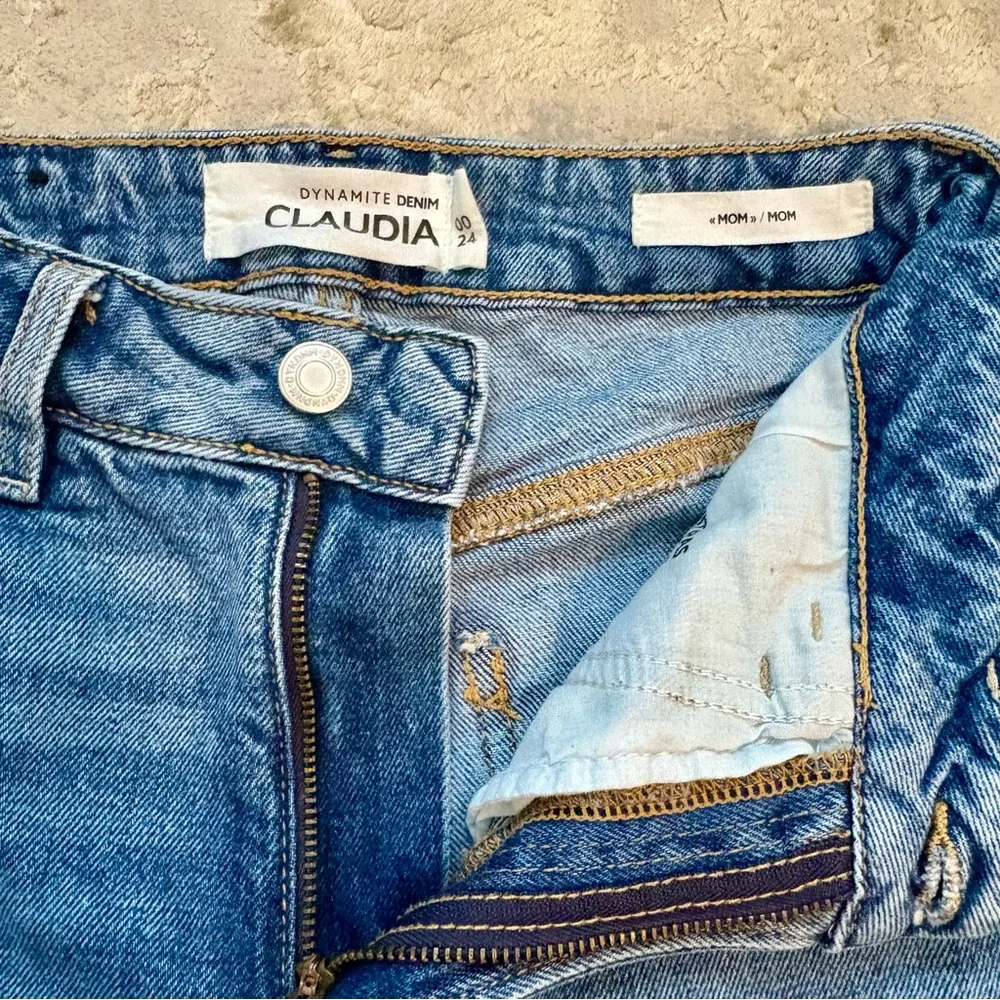 Dynamite Denim Claudia Blue Denim High Rise Waisted Distressed Mom Jeans Size 24 - Picture 5 of 11